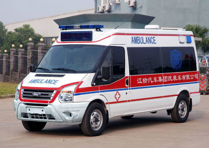 福特新世代全順長(zhǎng)軸中頂婦嬰監(jiān)護(hù)型救護(hù)車